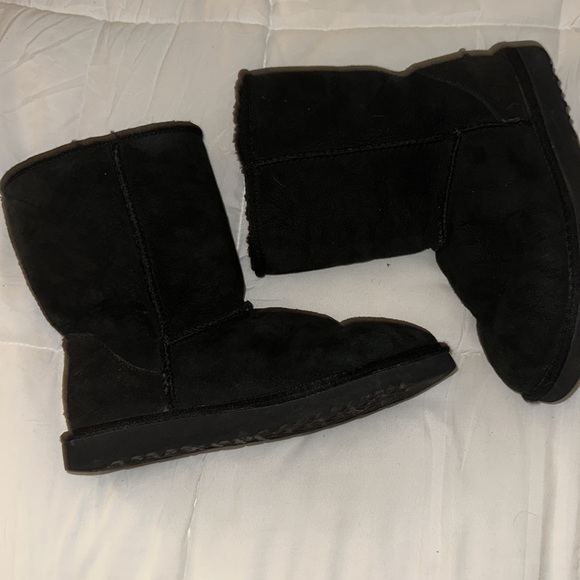 UGG Classic Short Authentic - Picture 2 of 3